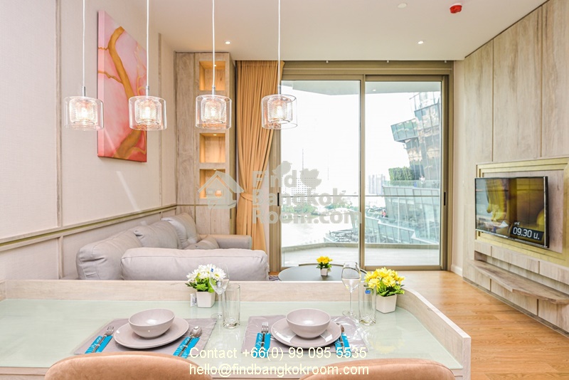 Magnolia Waterfront Residence - Living Rooms